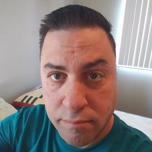 Meet your Posher, Derek